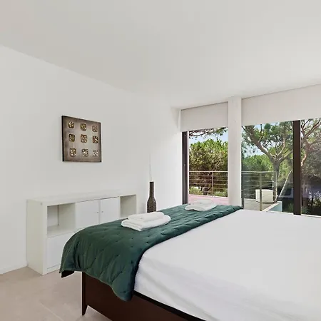Villa 002 Stylish 5 Bed With Private Infinity Pool