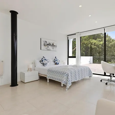 Villa 002 Stylish 5 Bed With Private Infinity Pool