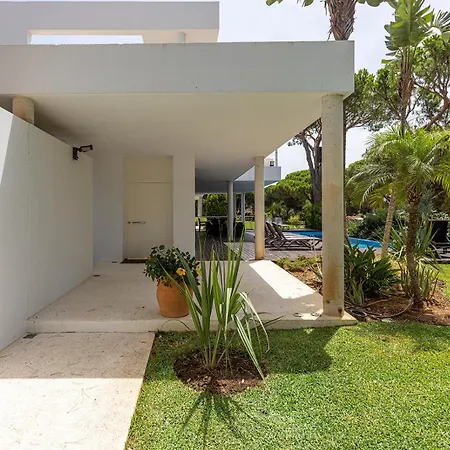 Villa 002 Stylish 5 Bed With Private Infinity Pool *